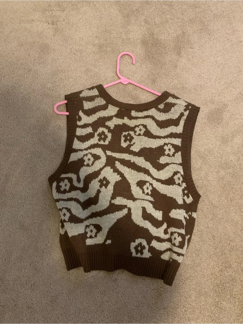 Brown & Cream Patterned Knit Button-Up Vest - Picture 2 of 2